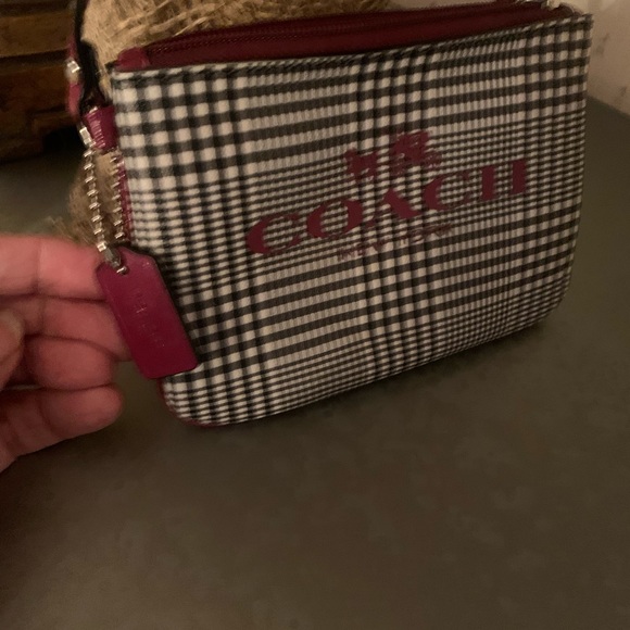 COACH wristlet / mini bag, black plaid vinyl, maroon leather strap and lettering - Picture 2 of 8